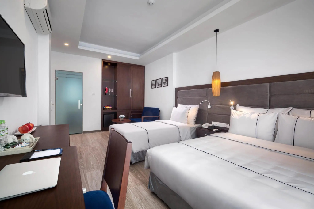 Отель Hanoi Bonsella Hotel в Ханое