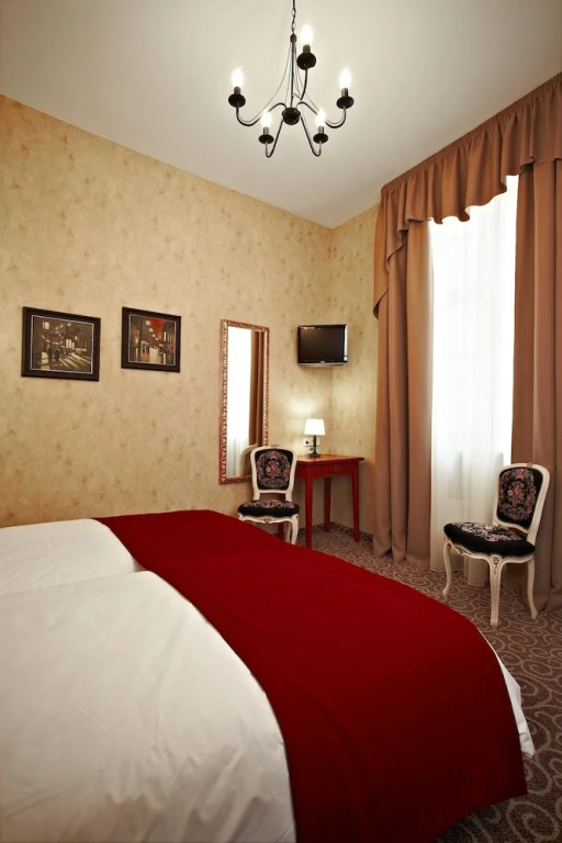 Двухместный номер Standard с видом на город двуспальная кровать в Hotel Justus