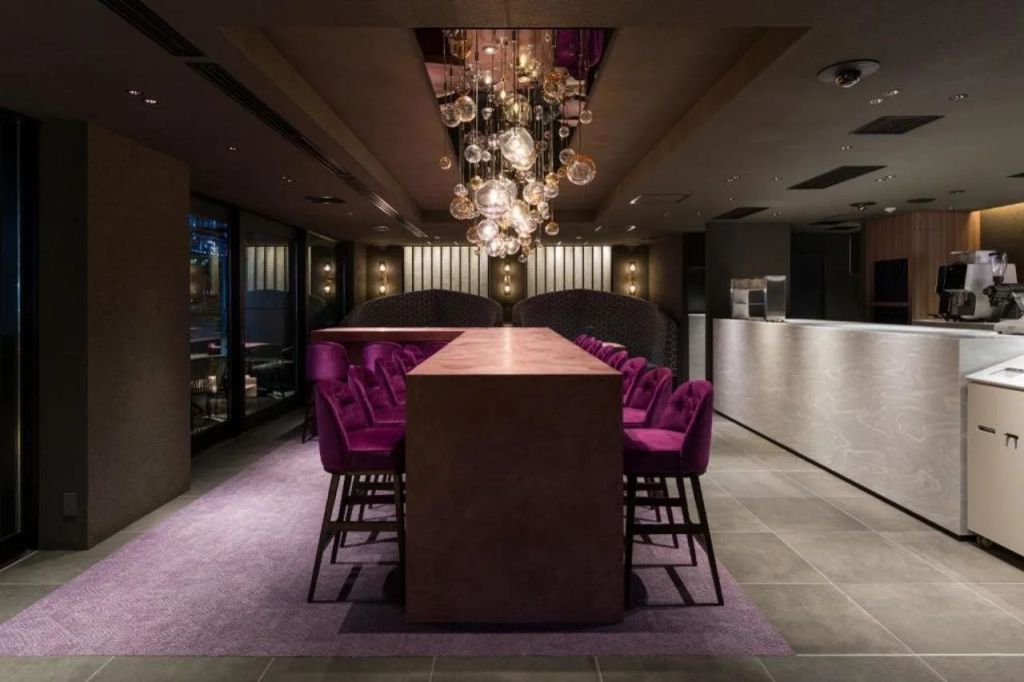 Lobby & Reception