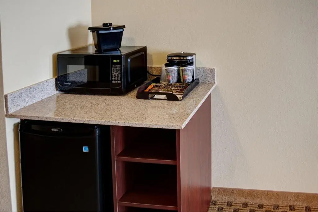 Cobblestone Hotel & Suites - Jefferson - Chambres