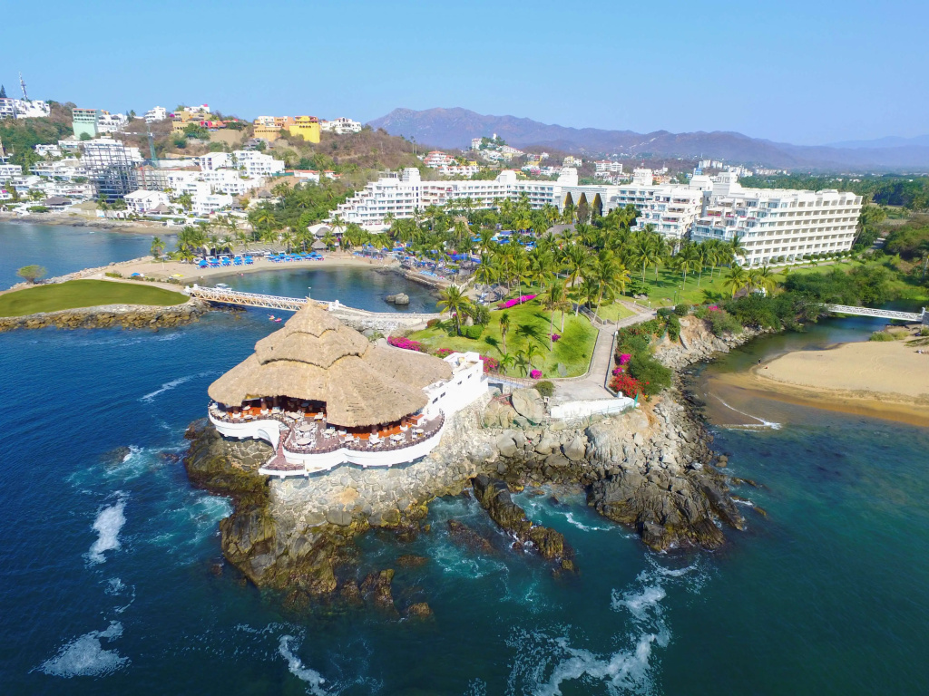 Beach & Waterfront