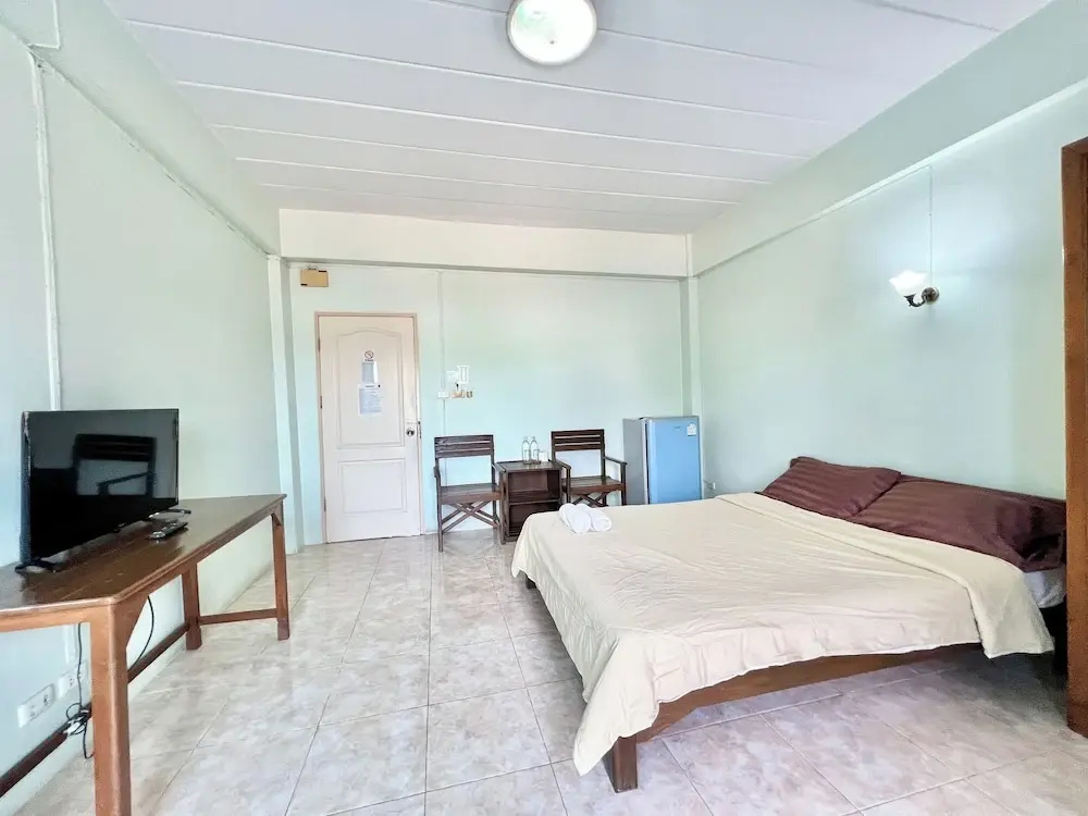 Standard Double room with balcony (full double bed)