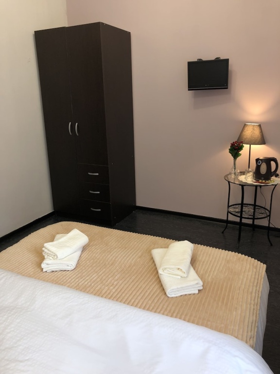Carat Inn — 4