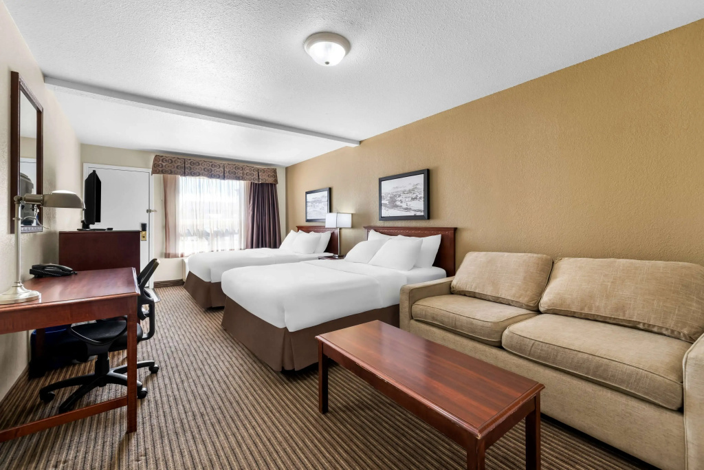 Standard Quadruple room