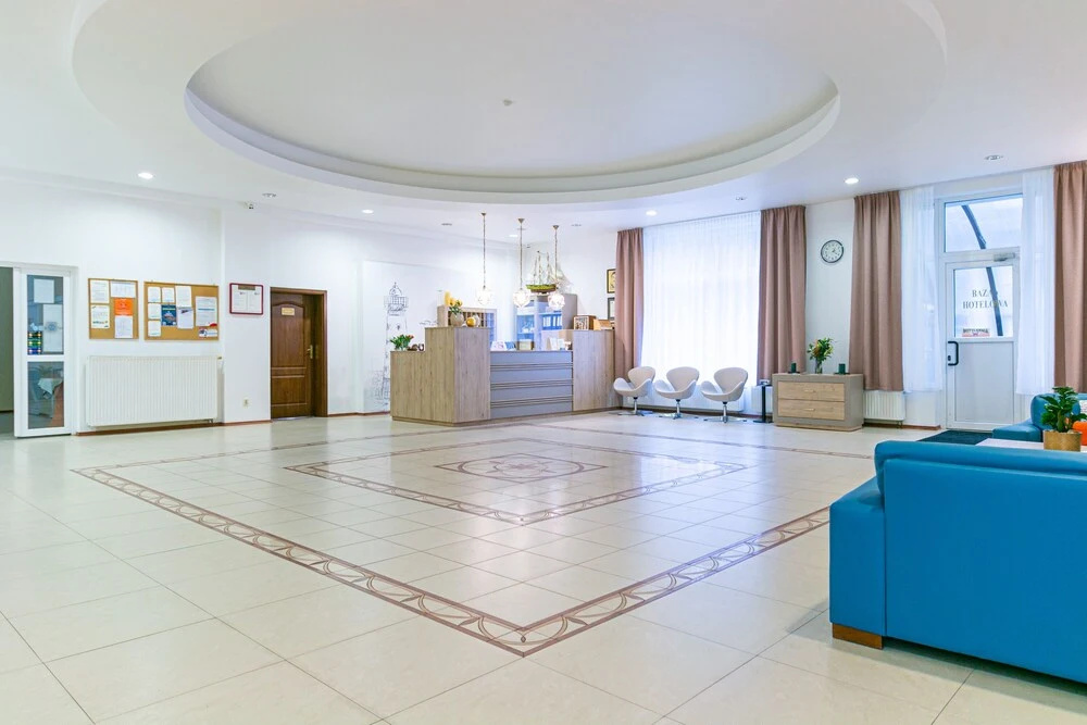 Lobby & Reception