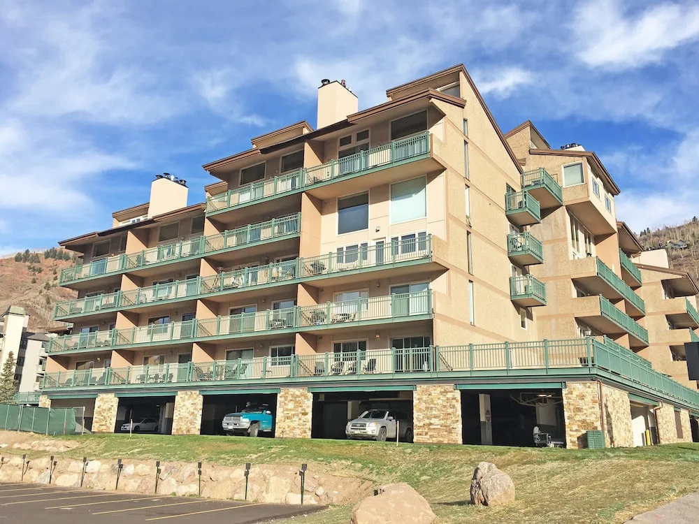 Vail W/ Pool & Hot Tubs 1 Bedroom Condo