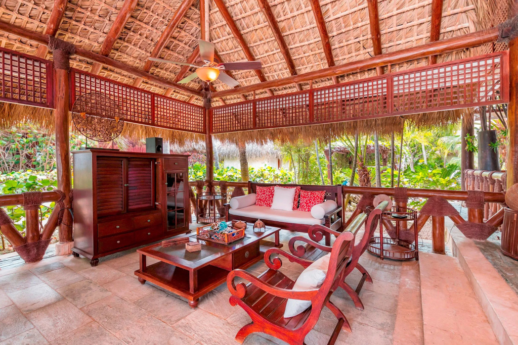 Spectacular 7.500 Sq. Ft. Villa In Cap Cana For Rent – Access To Eden Roc Beach Club, Pool, Chef, Bu