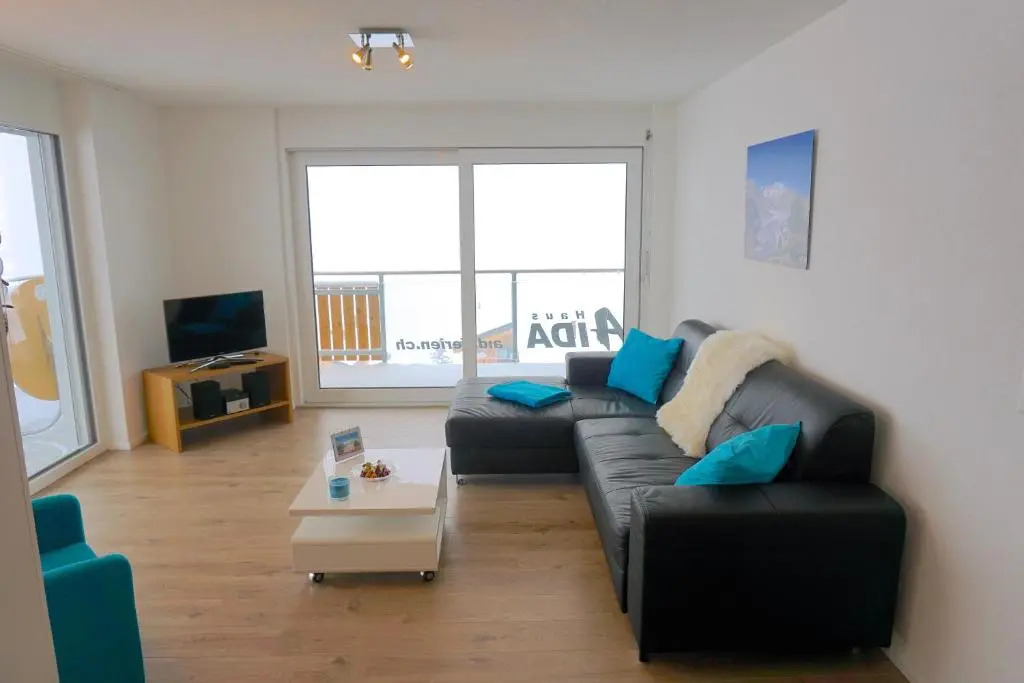 Apartment with mountain view