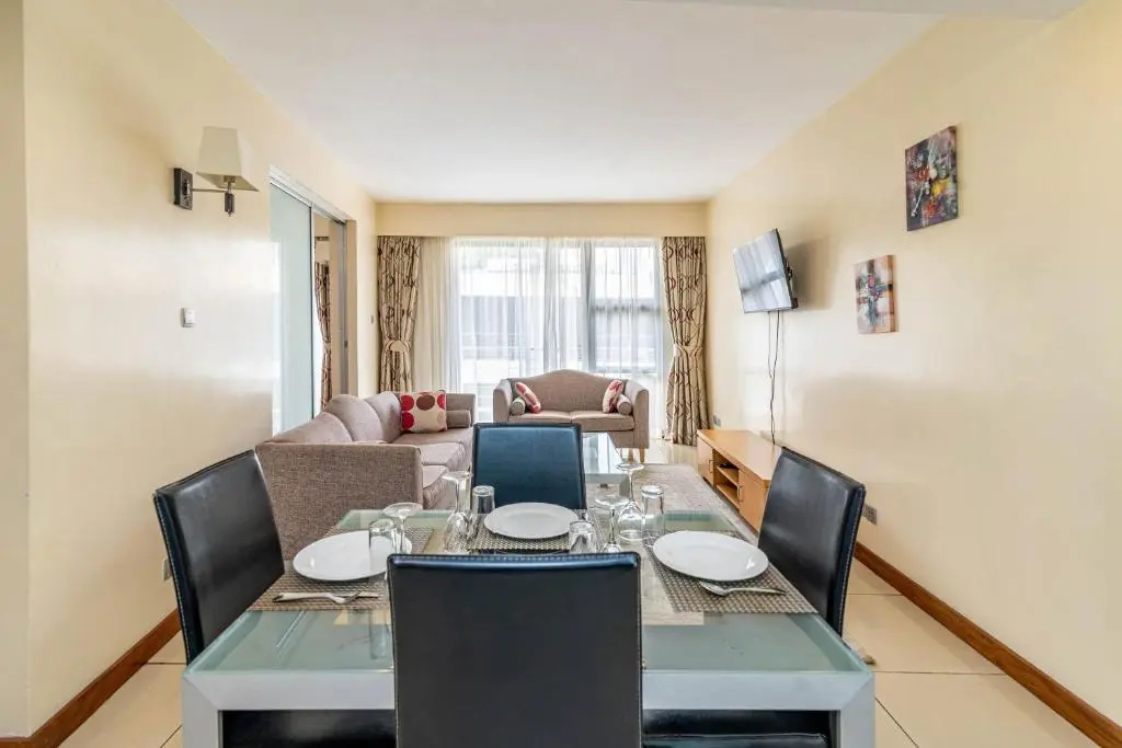 2 Bedrooms Apartment