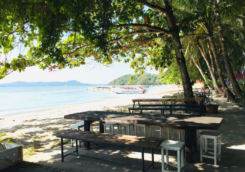 Beach & Waterfront