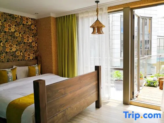 Standard room with garden view