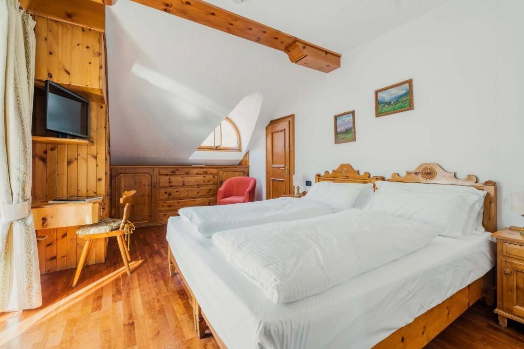 Economy Double room (full double bed)