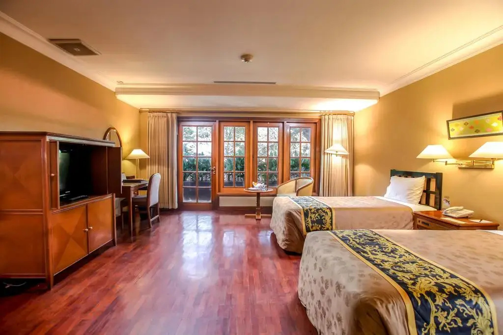 Singgasana Hotel Surabaya - Chambres