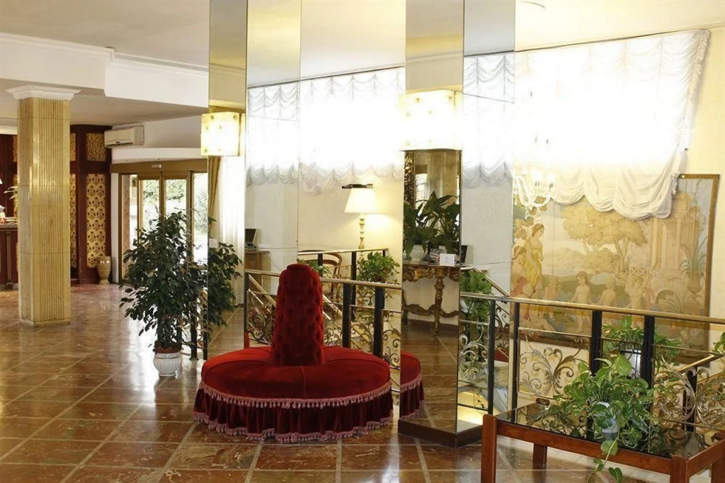 Hotel photo 11