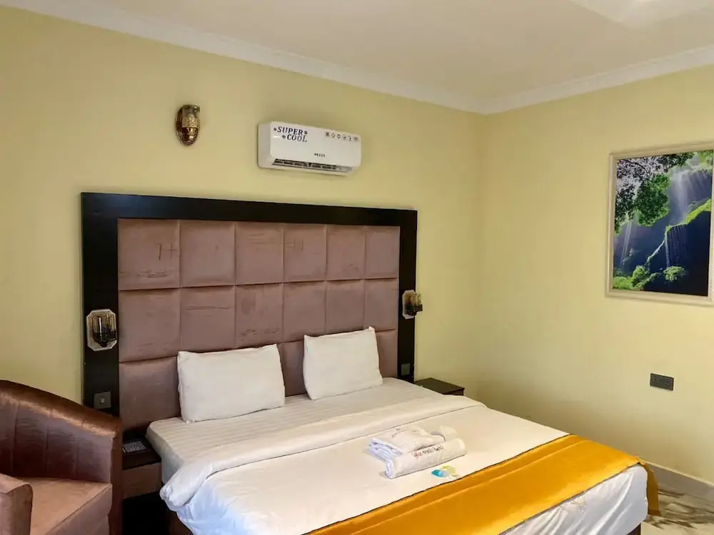 Hotel photo 16