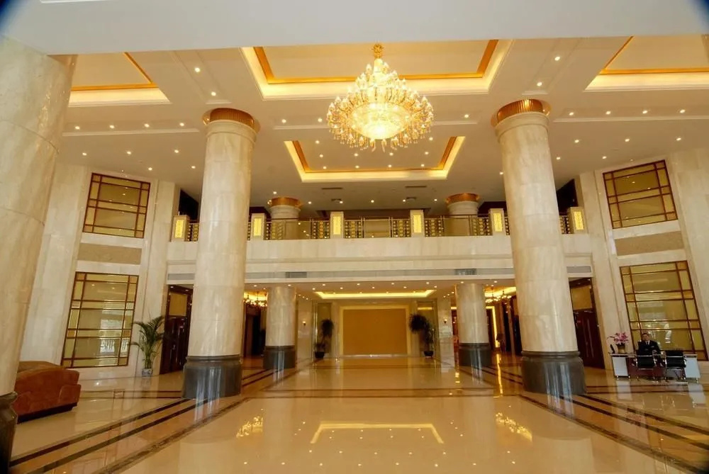 Lobby & Reception