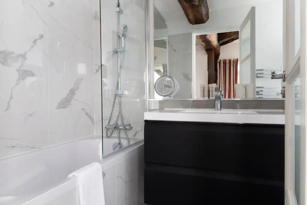 Hotel du Jeu de Paume 54
