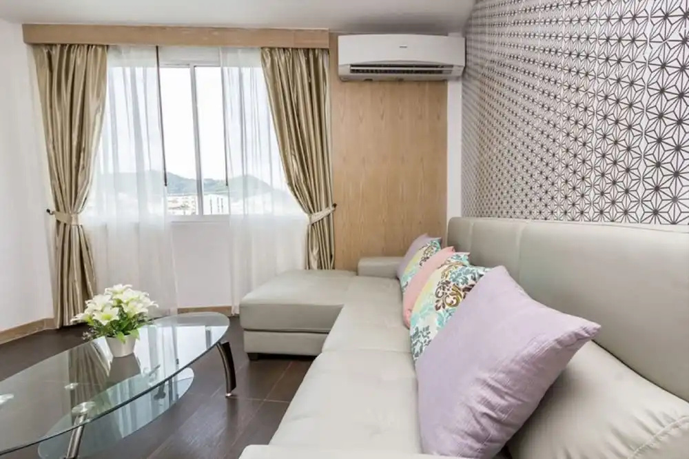 Triple Three Patong - Chambres