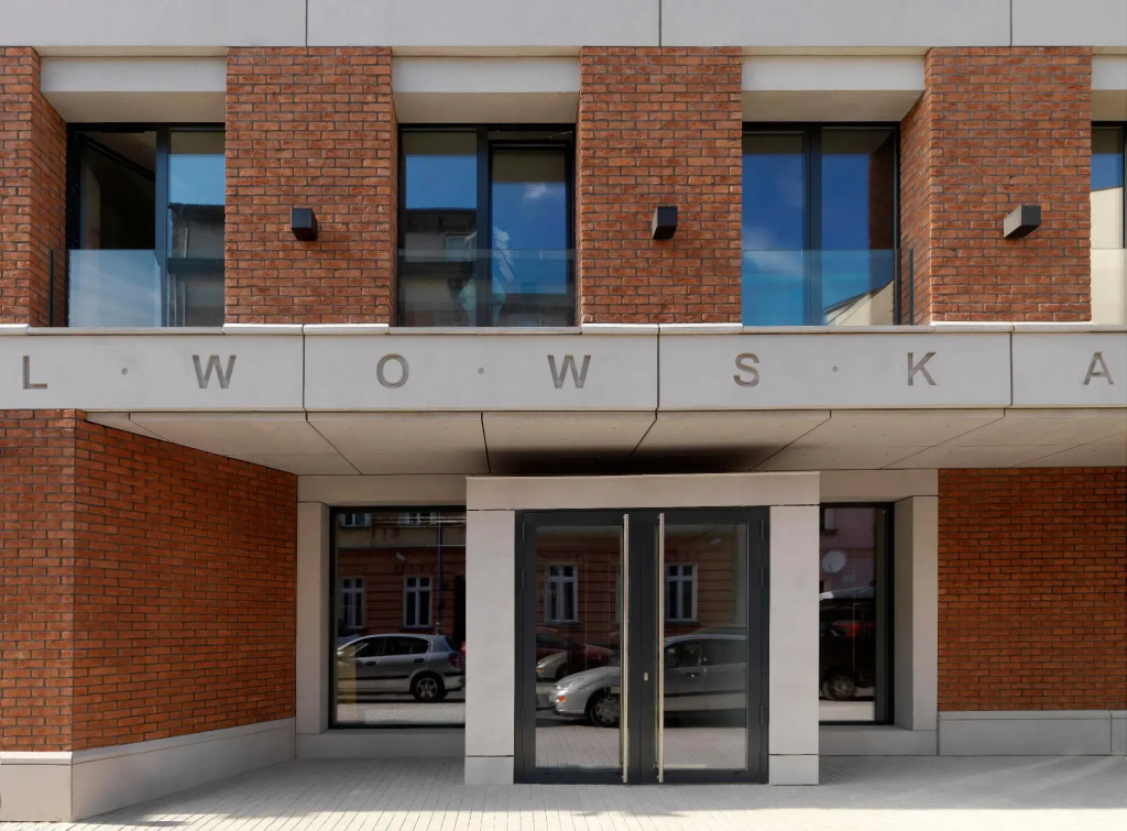 Lwowska 1