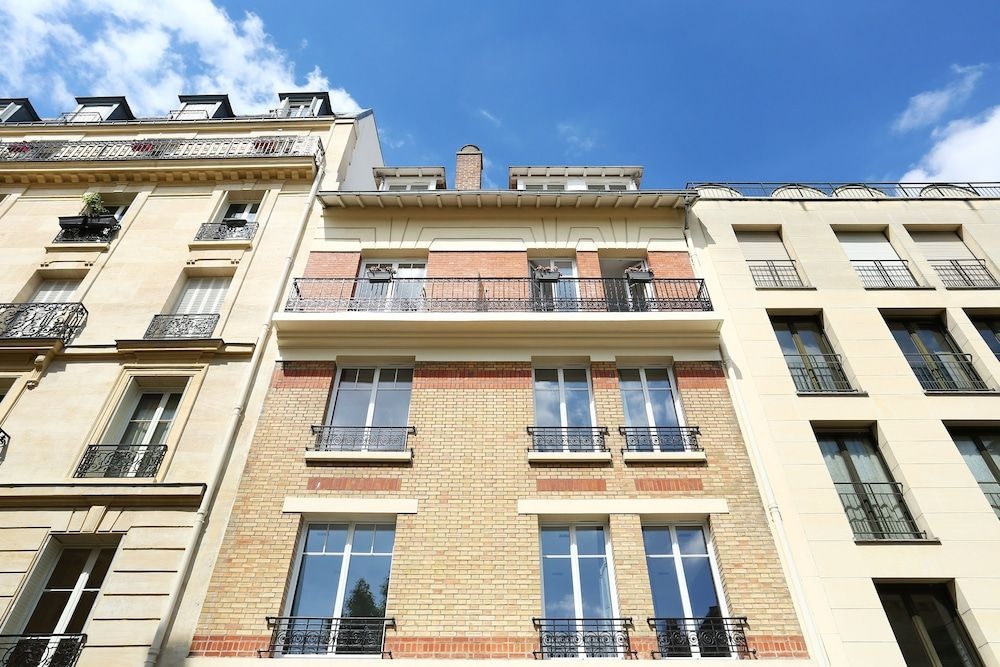 Short Stay Group - Paris Eiffel Village Aparthotel