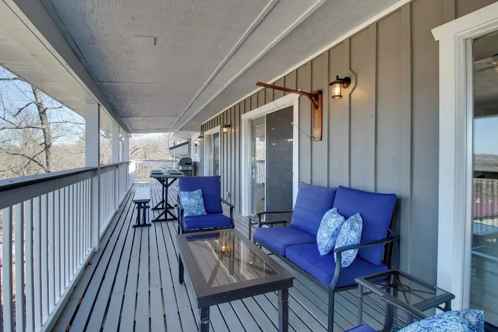 Beautiful Lakeview Home: Near Bull Shoals Lake!