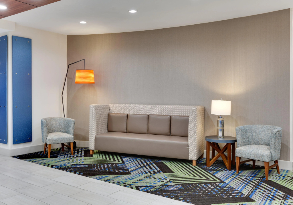 Lobby & Reception