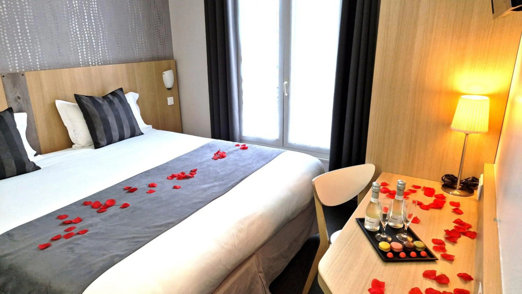 Hotel Paris Villette — 3