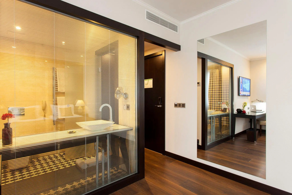 Superior Double room (full double bed)