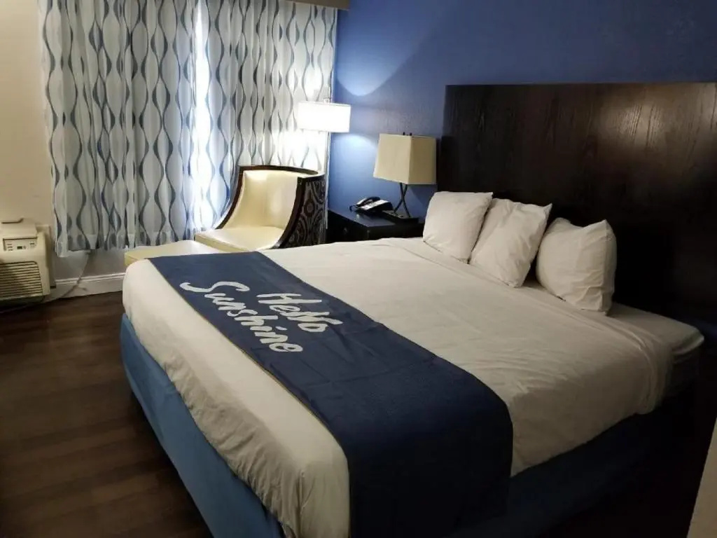 Double room (full double bed)