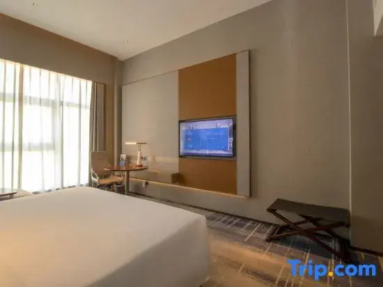 Deluxe Double room with view (full double bed)