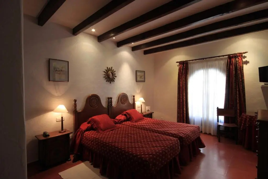 Petit Hotel Restaurante Ses Rotges - Adults Only - Chambres