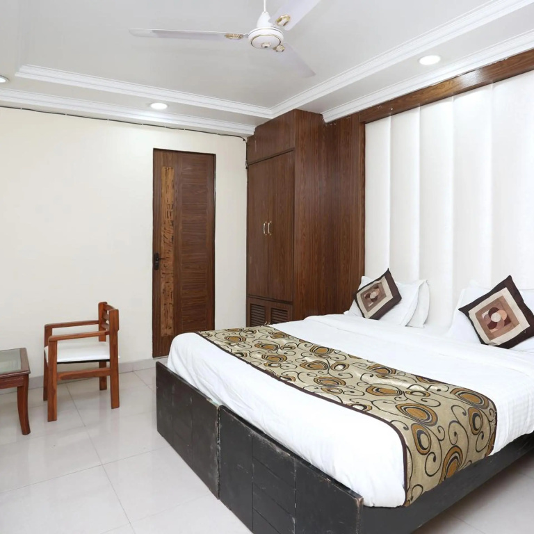 Fabhotel Atithi — 2