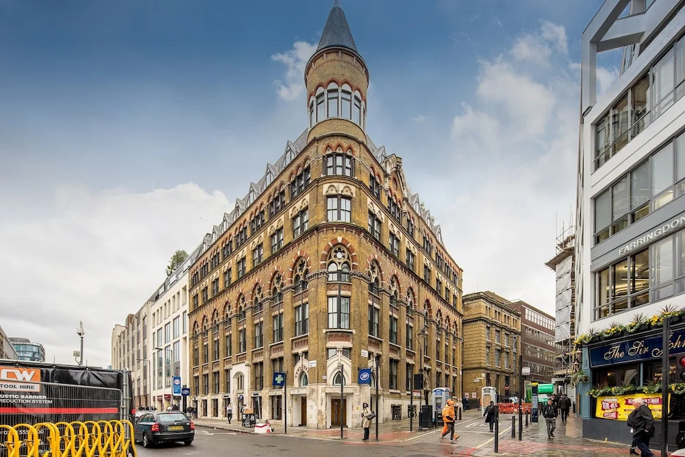 1 Bedroom Penthouse in Farringdon