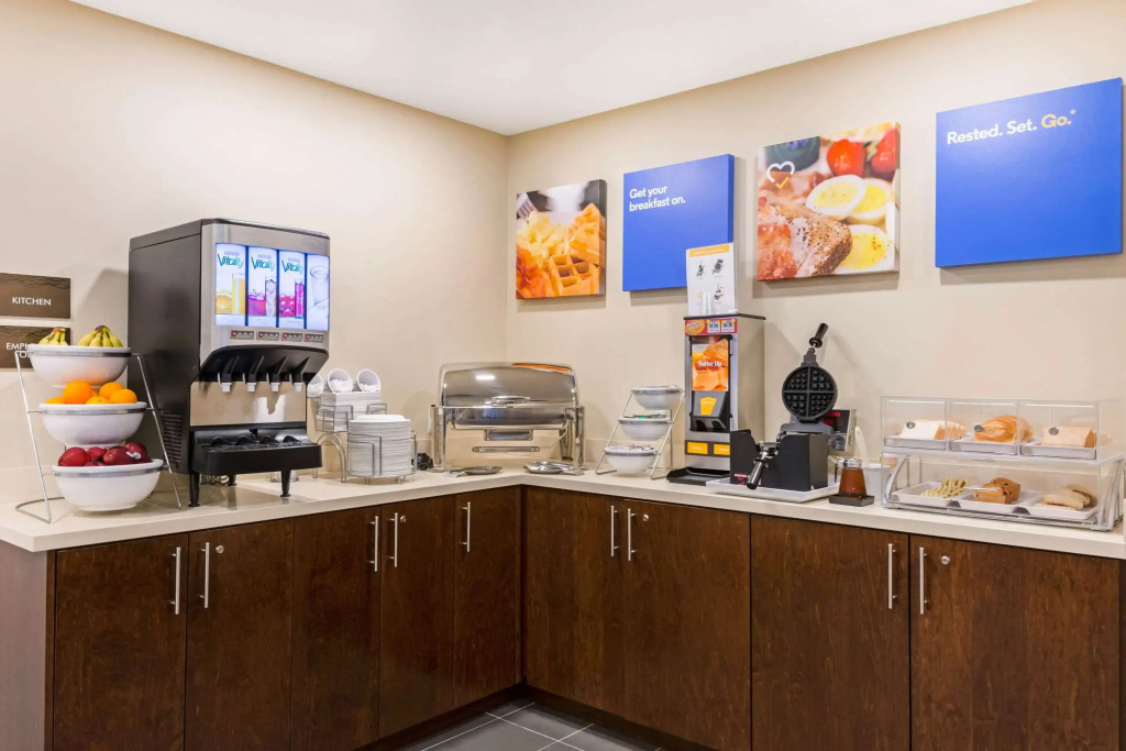 Food & Beverage