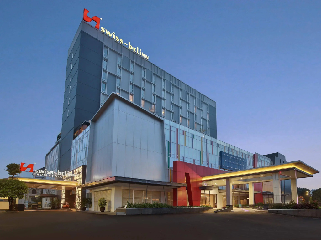 Mercure Solo