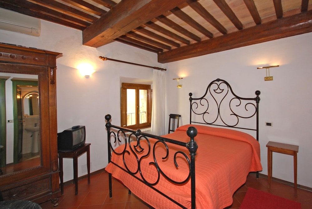 A La Casa Dei Potenti — 5