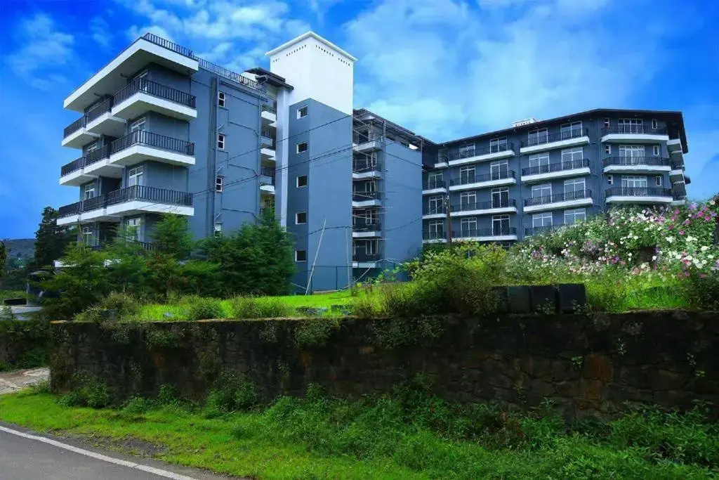 Vista Apartment Mariners Blue