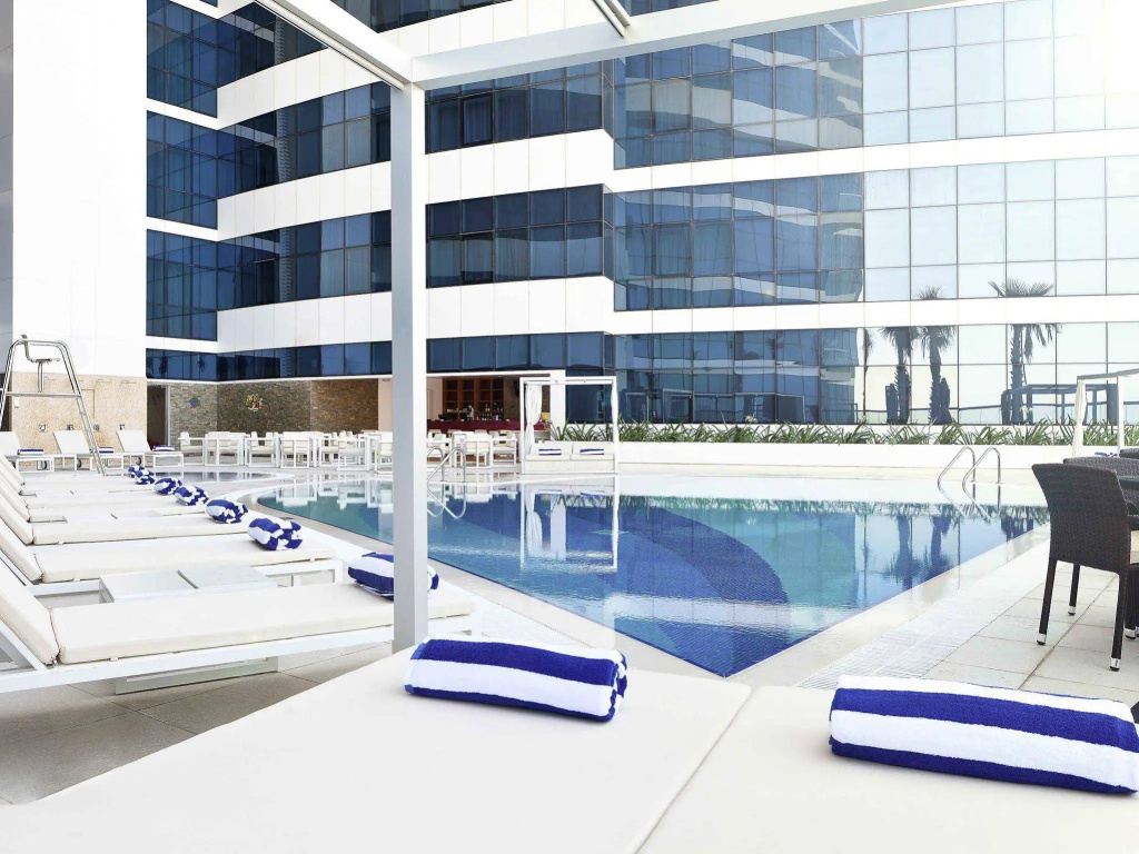 Novotel Dubai Al Barsha - 2