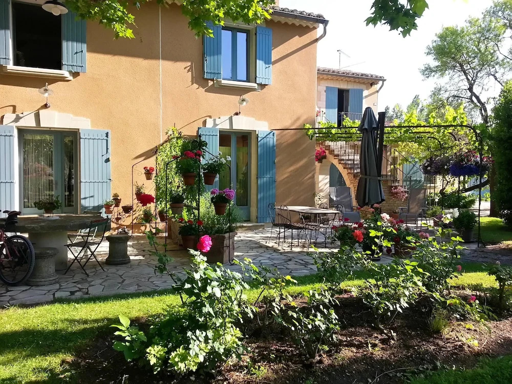 Afficher la photo 8 — House With one Bedroom in Le Thor, With Furnished Garden and Wifi