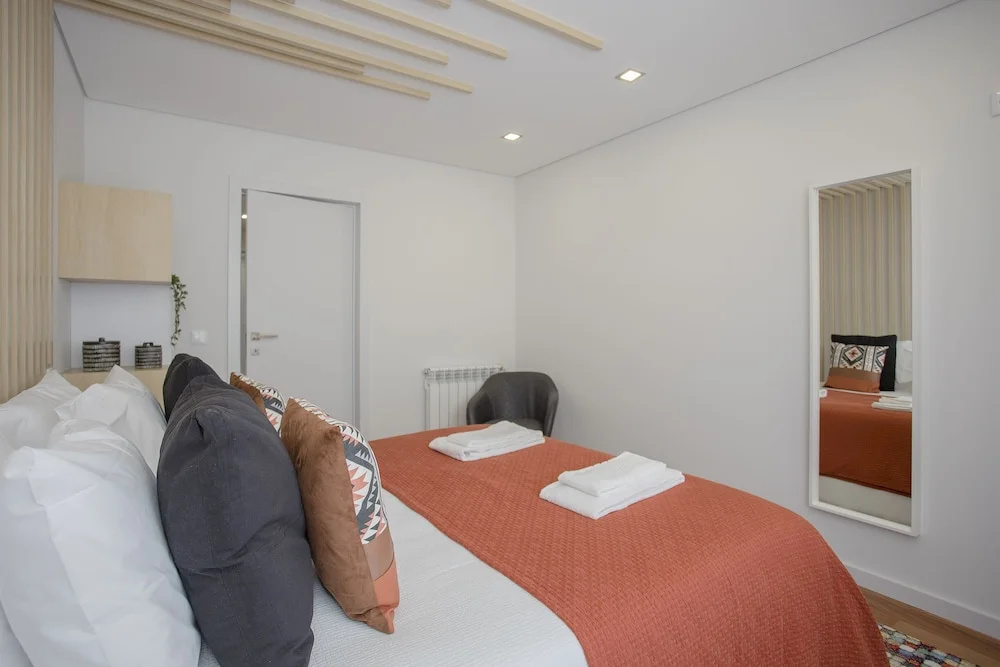 Liiiving - Luxury River View Apartment V