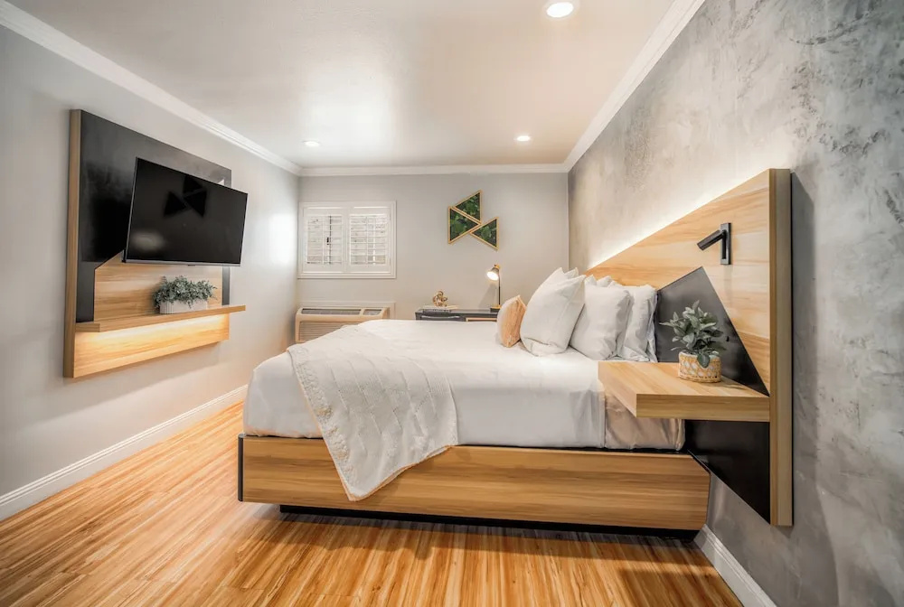 Comfort room
