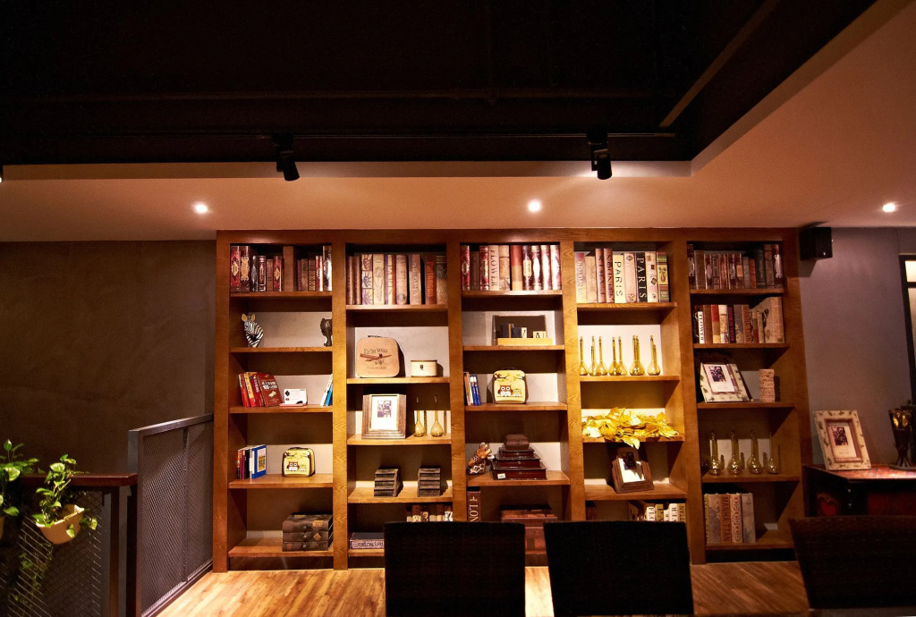 Lobby & Reception