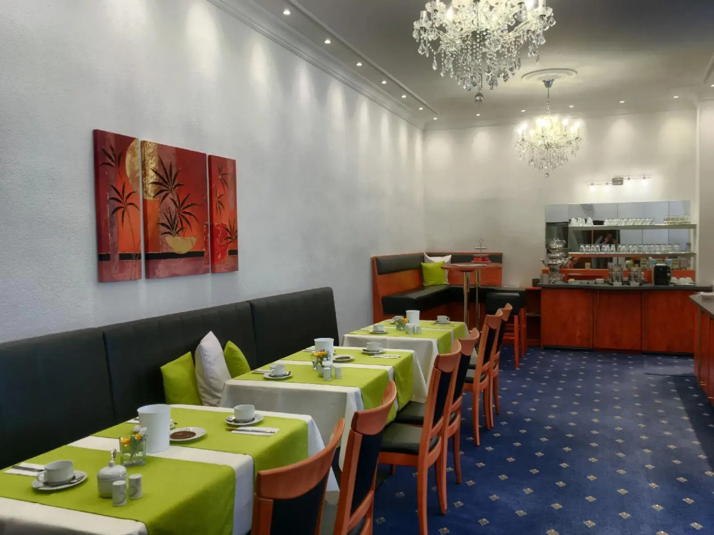 Hotel photo 11