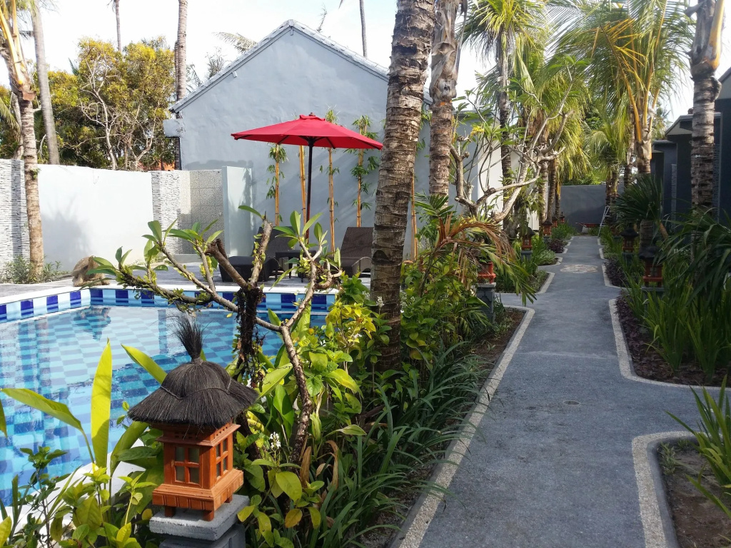 Palm Bamboo Hotel