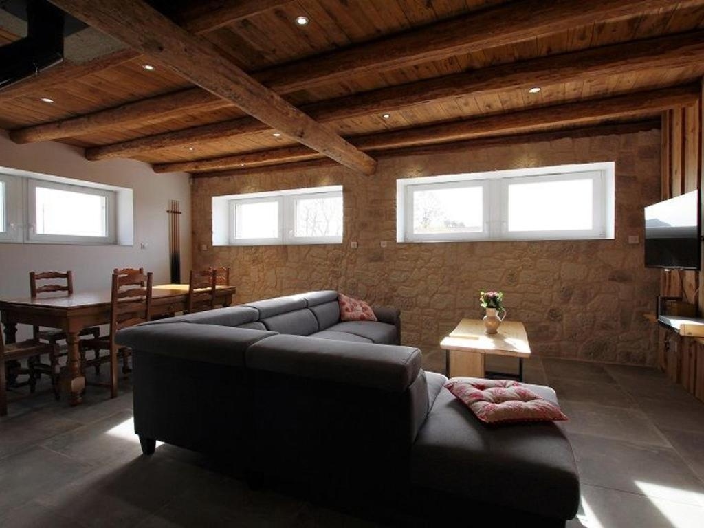 Gite Boisset, 5 pièces, 12 personnes - FR-1-582-246