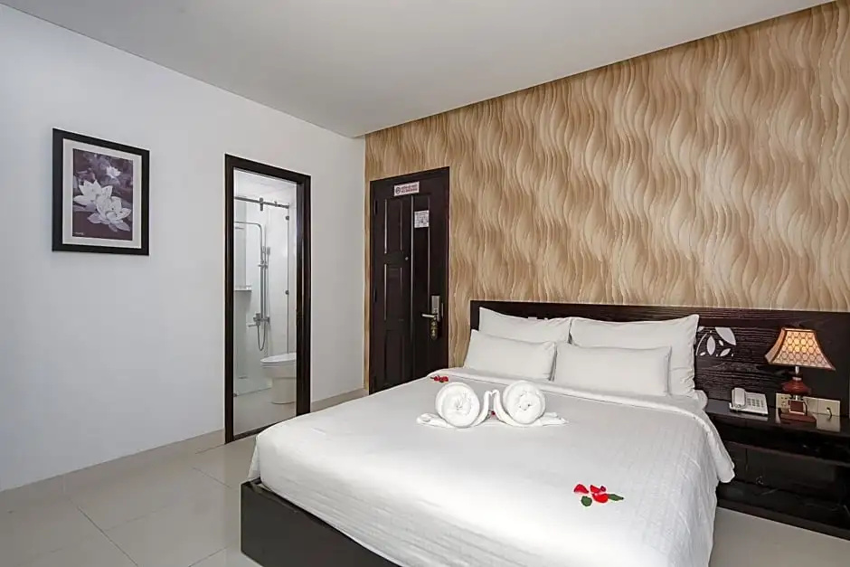Superior Double room (full double bed)