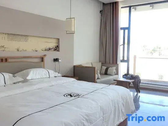 Standard Double room with view (full double bed)