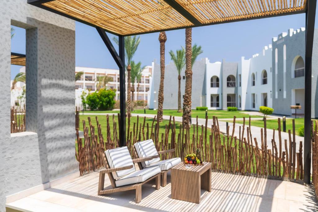 Полулюкс Garden в SUNRISE Tucana Resort