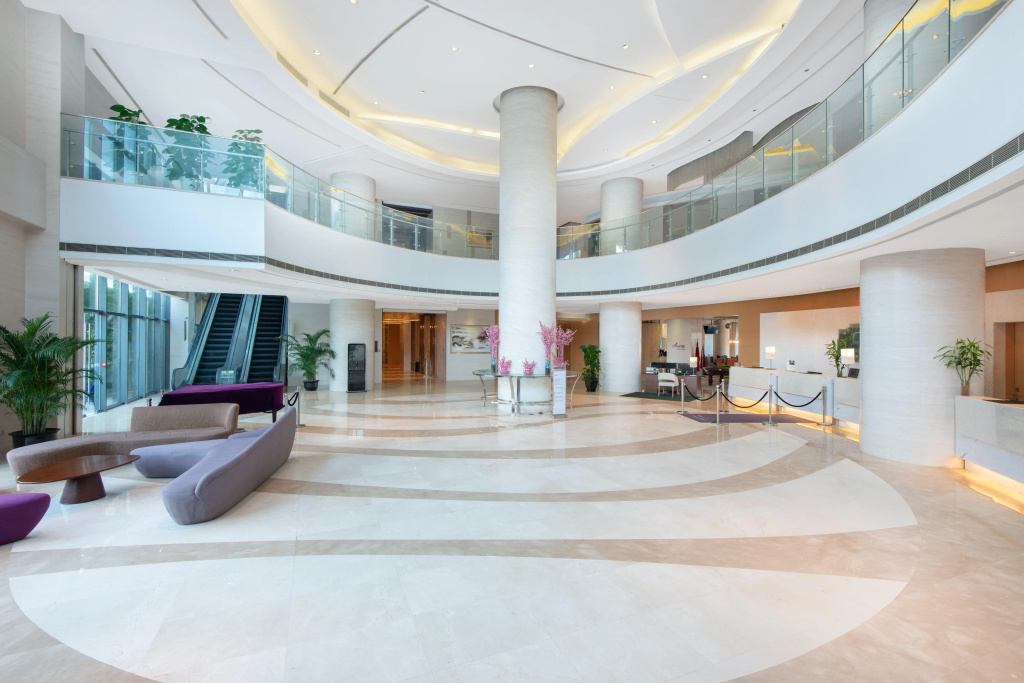 Lobby & Reception