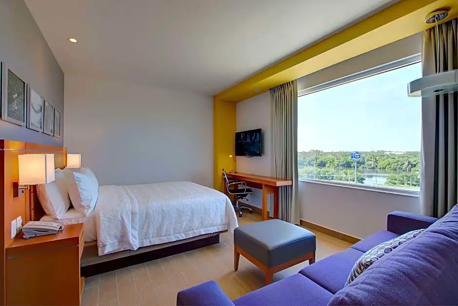Hampton Inn & Suites by Hilton Paraiso - Chambres